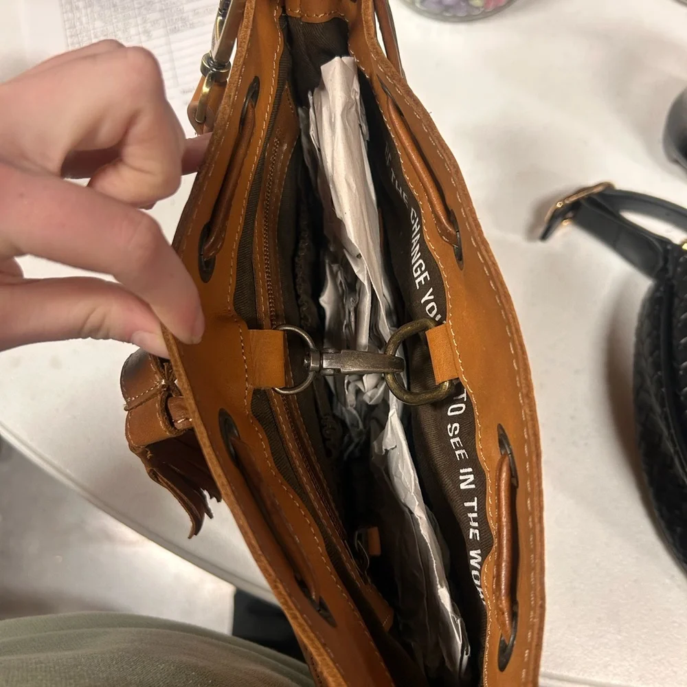 STS RANCHWEAR Woven Leather Shoulder Bag - Picture 3 of 4